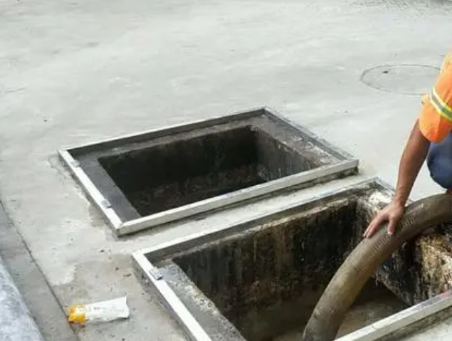 召陵化粪池清理